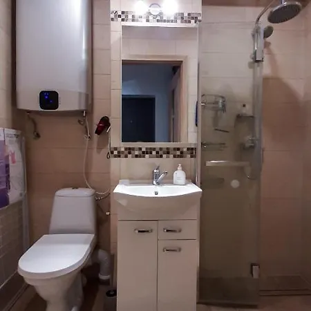 Studio Apartment *